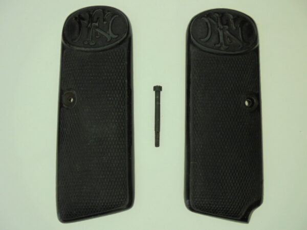 PAIRE DE PLAQUETTES BROWNING 1910/22