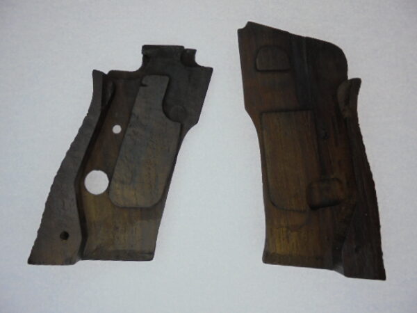 PLAQUETTE GAUCHER BERETTA 76 – Image 2