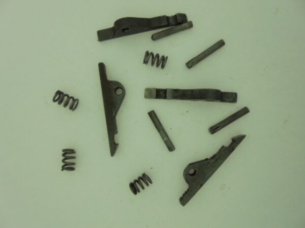 EXTRACTEUR DR MOSSBERG 500/88