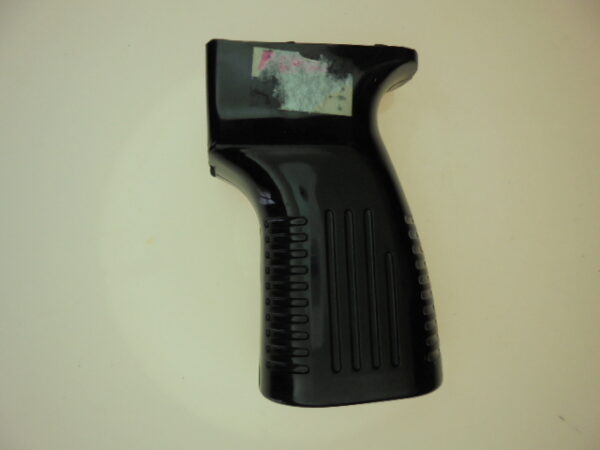 POIGNEE PLASTIQUE VZ 61