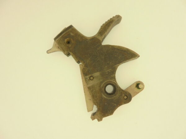 CHIEN CRETE SMALL SMITH&WESSON CARCASSE K