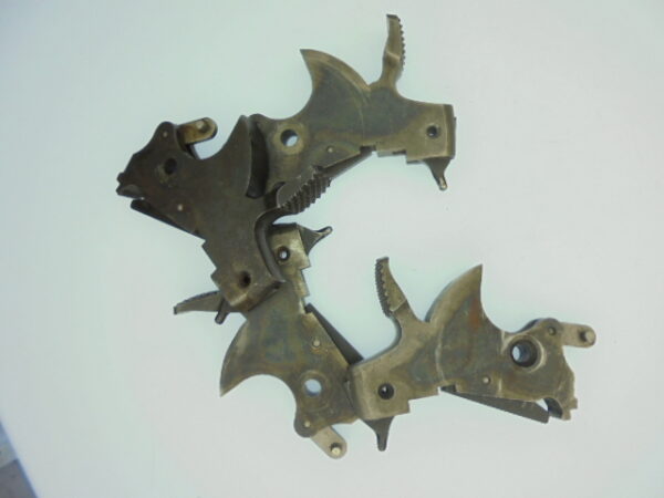 CHIEN CRETE MEDIUM SMITH&WESSON CARCASSE K – Image 4